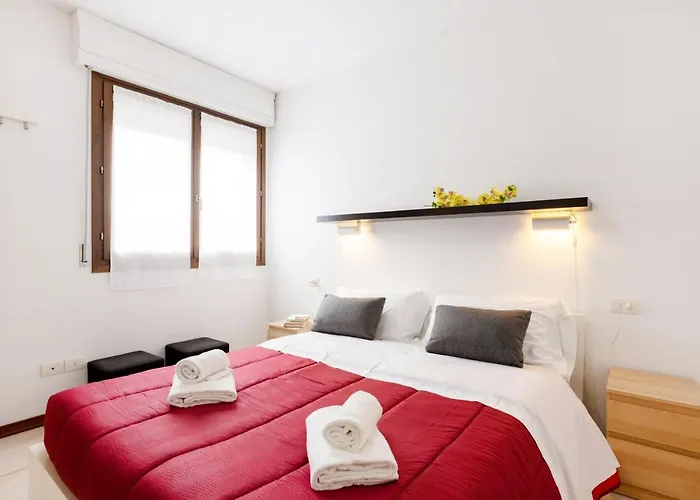 Guesthost - Nova Comfortable With Terrace * Φλωρεντία