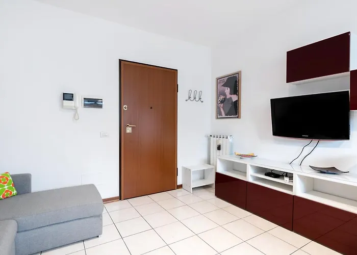 Guesthost - Nova Comfortable With Terrace Appartement Florence
